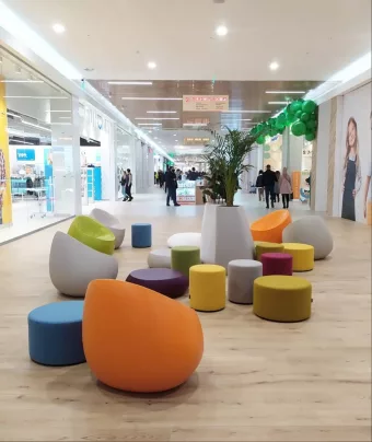 Внутри нового торгового центра KazanMall?