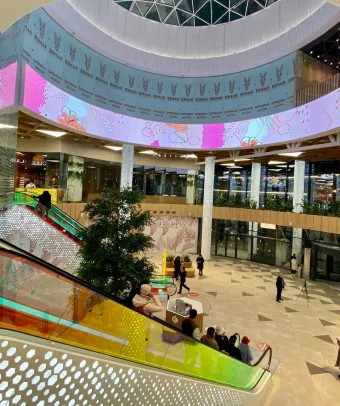 Внутри нового торгового центра KazanMall?