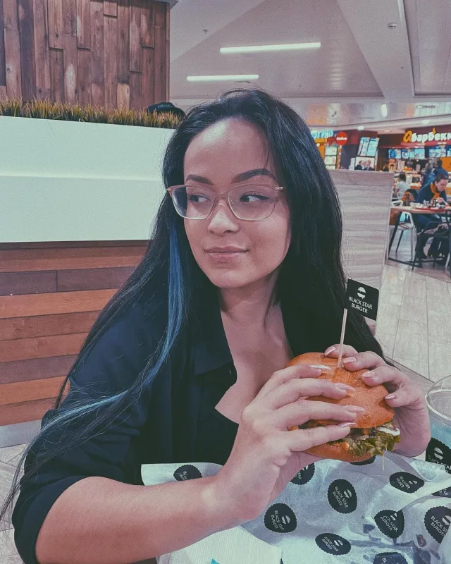 Бургерная Black Star Burger   Очереди за "хип-хоп" бургерами не прекращаются?
