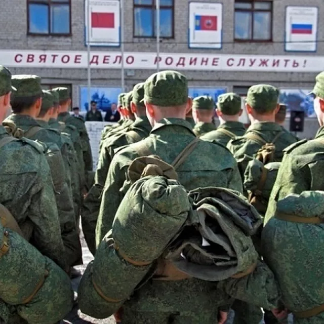 В Казани ученицу 11-го класса задержали при попытке поджечь военкомат.