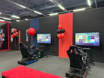 Portal VR - парк виртуальной реальности   Portal VR - парк виртуальной реальности площадью 700 кв.м, включающий в себя :  VR ZONE с 6-ю игровыми стационарными зонами, где можно…